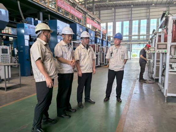 走現場跑市場｜毛海波到湖南特材調研指導工作